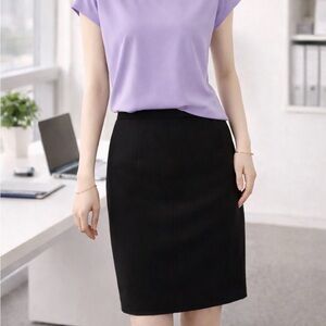 Vince Camuto women’s Black Skirt Size S